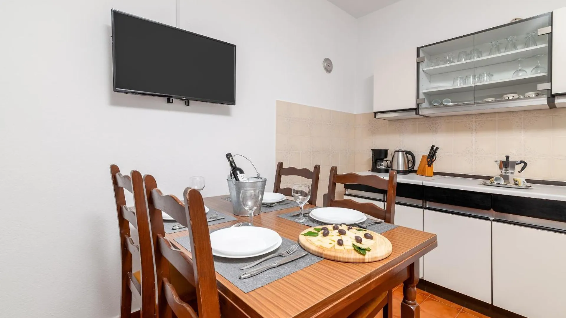 Apartments With A Parking Space Fazana - 18334